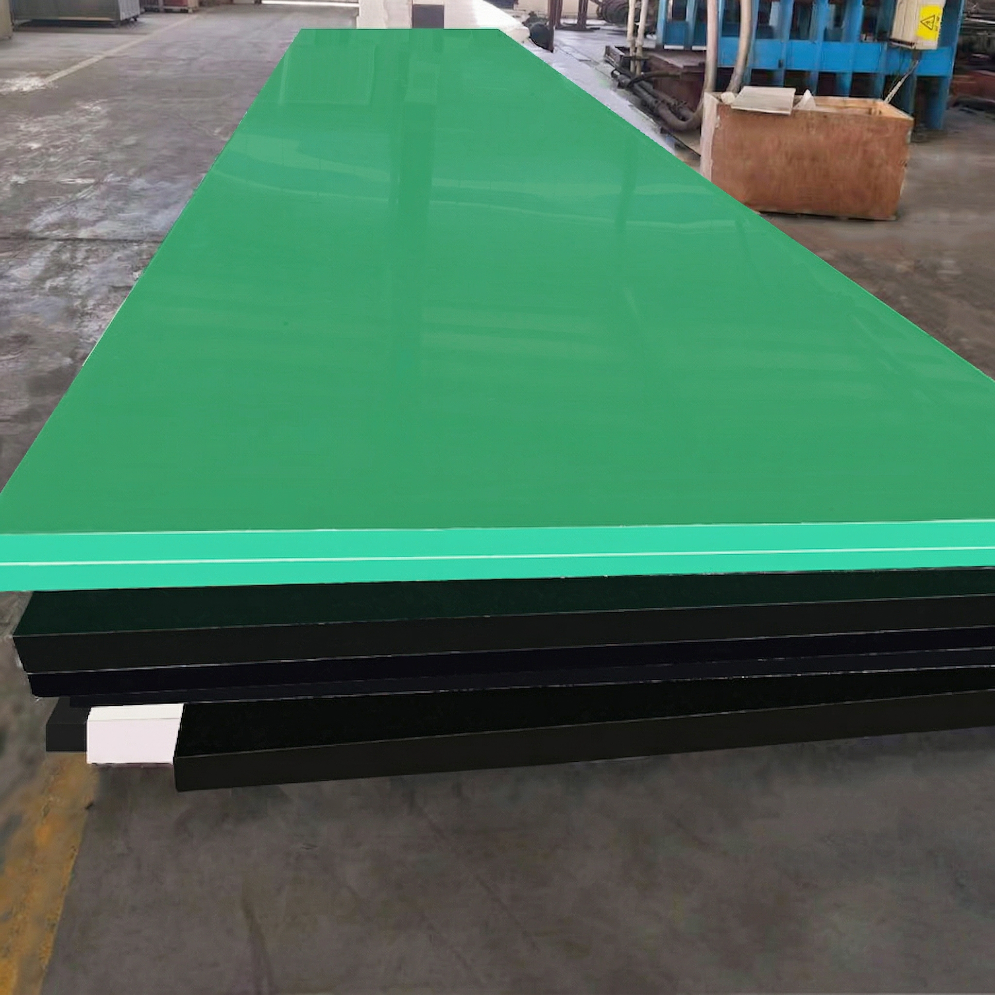 Anti-stick UHMWPE